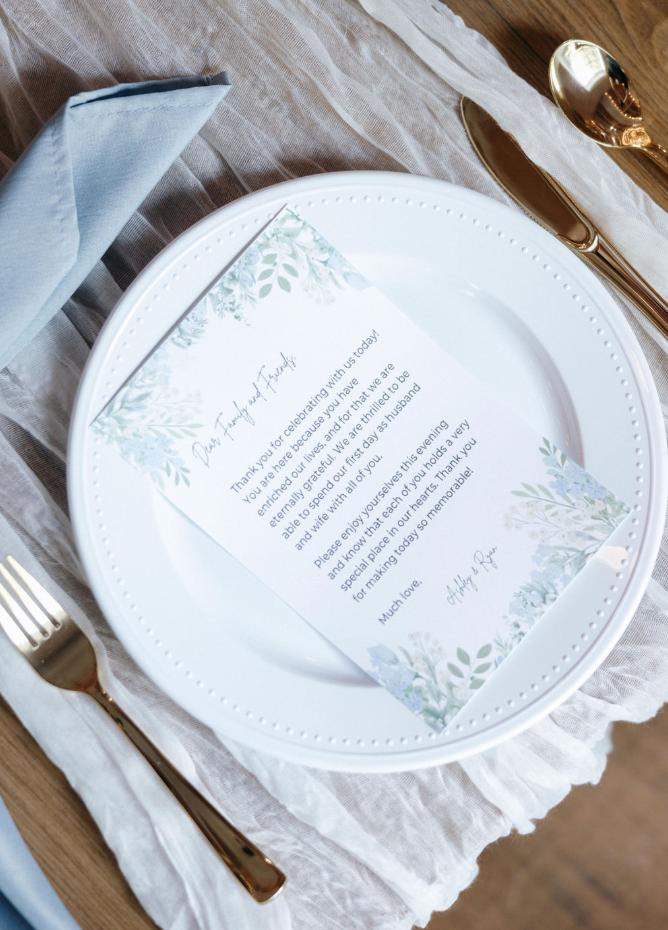 wedding plate with note for wedding guests at joyful North Georgia wedding